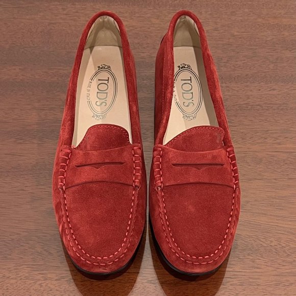 NIB Tod's Gommino Suede Loafers - Picture 5 of 15